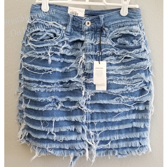 FREE Shipping! Levi's® High Rise Fringe Skirt - Picture 2 of 11